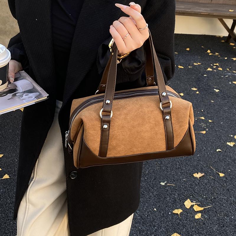 Casual Large Capaci Suede Bag Women New  Retro Brown Commuter Shoulder Bag Pillow Bag Purses and Handbags