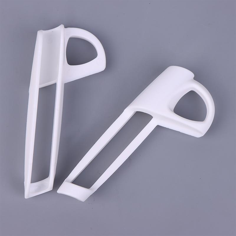 

2Pcs Growth Chair Seat Belt Hook Fixture Matching Stoke Dining Safety Buckle Infant And Child Eating Accessories