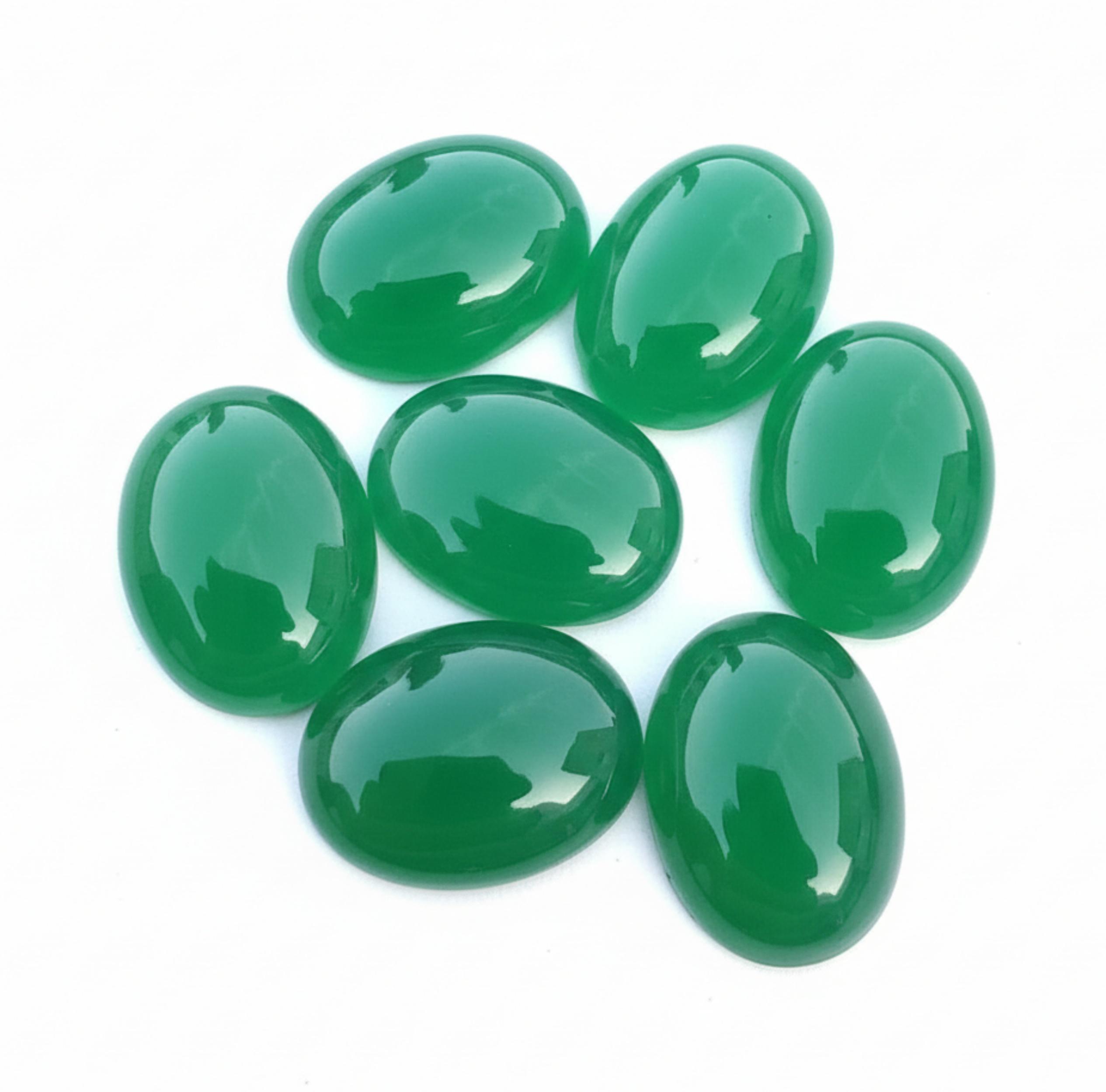 

Круглый драгоценный камень из зеленого оникса: Кабошоны овальной формы качества ААА+, нестандартных размеров 5x7mm зелёный