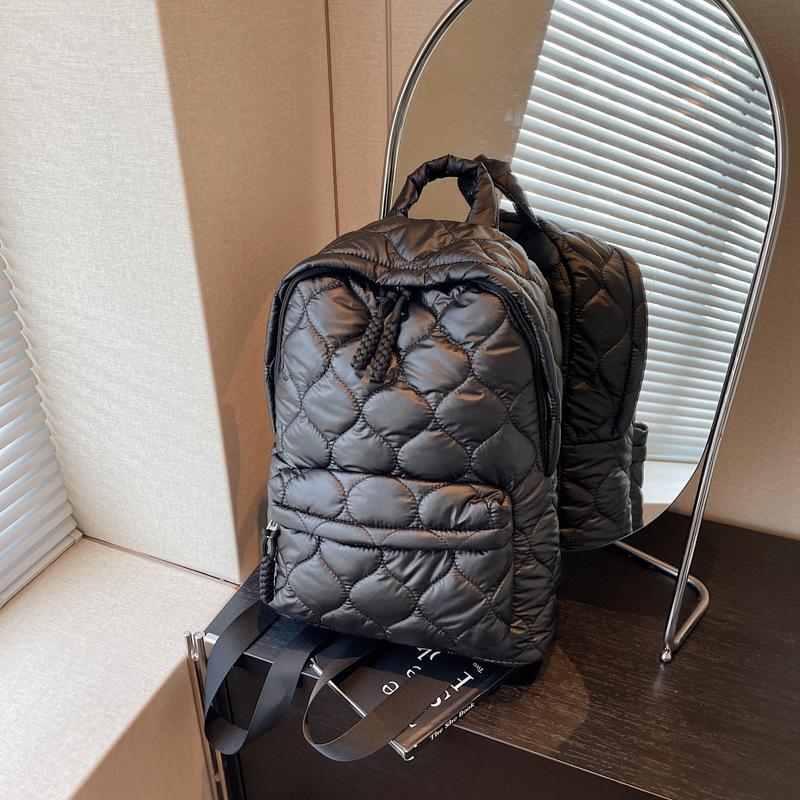 

Simple and versatile large-capacity backpack fashionable student schoolbag new texture casual backpack чёрный