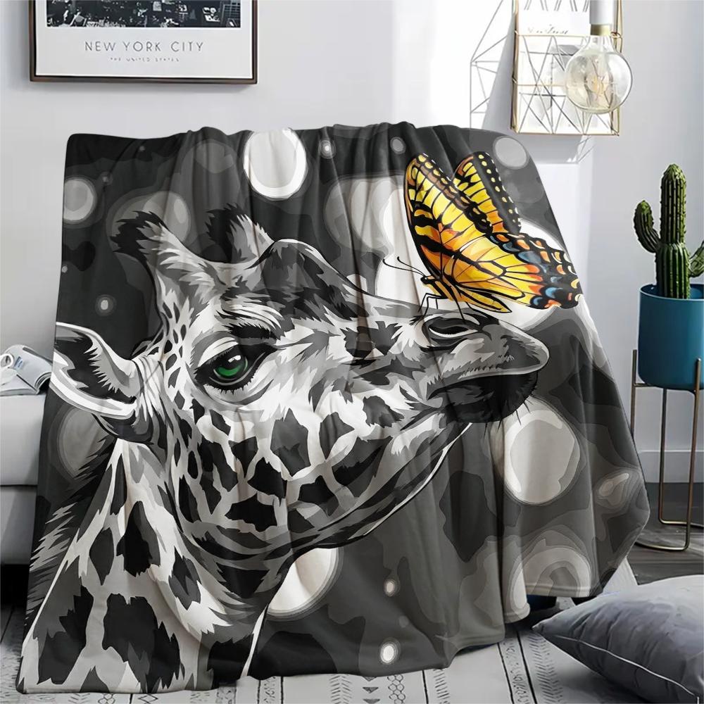 1PC Watercolor Animal Art Print Flannel Blanket, High Quality All Seasons, Home Decor, Warmth and Comfort, Perfect for Christmas Gifts