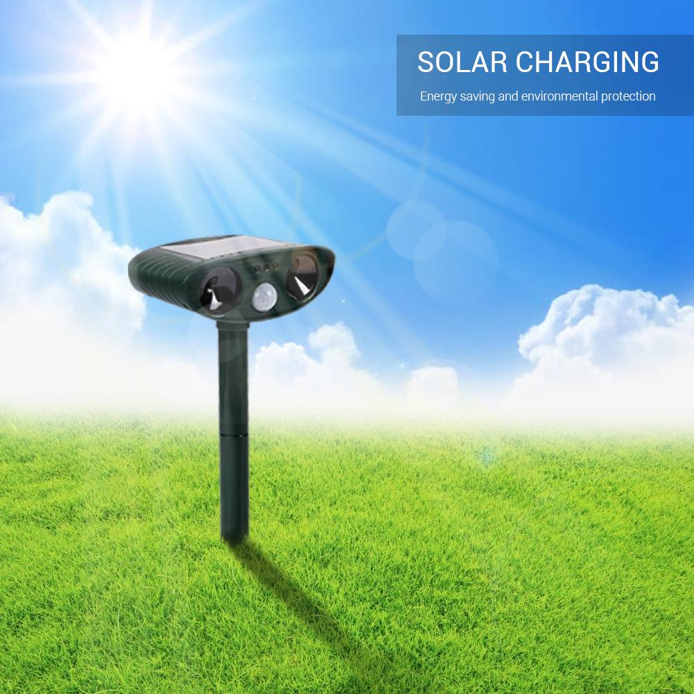 Outdoor Weatherproof Solar Powered Ultrasonic Animal Repeller with Flashing LED Light