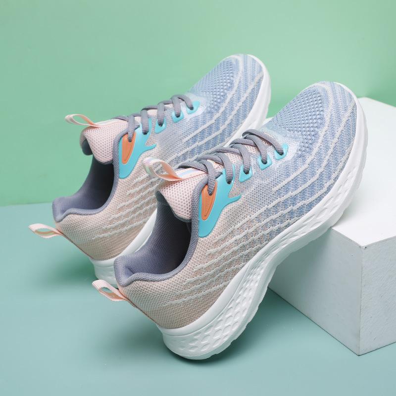 Simple casual comfortable sports shoes gradual change purple color matching thick sole comfortable commuting outdoor breathable mesh flying woven shoe