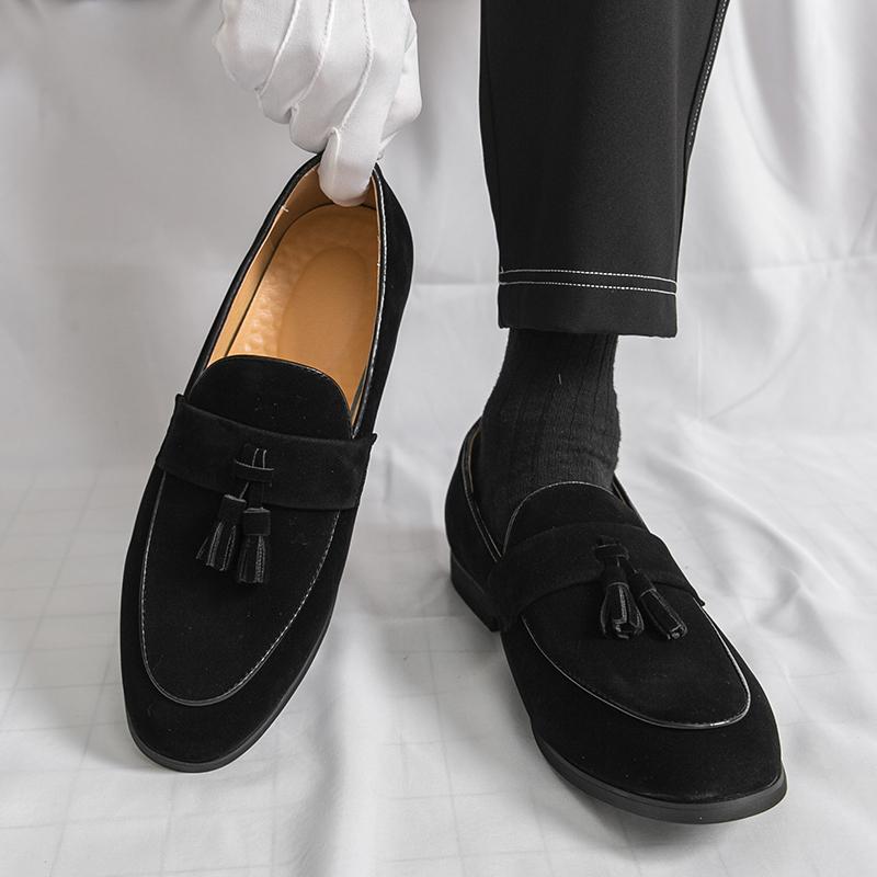 Fashion Men Elegantes Real Leather Shoes Fashion Mens Loafers All-match Suede Leather Breathable Slip on Flats Driving Shoes with Tassel