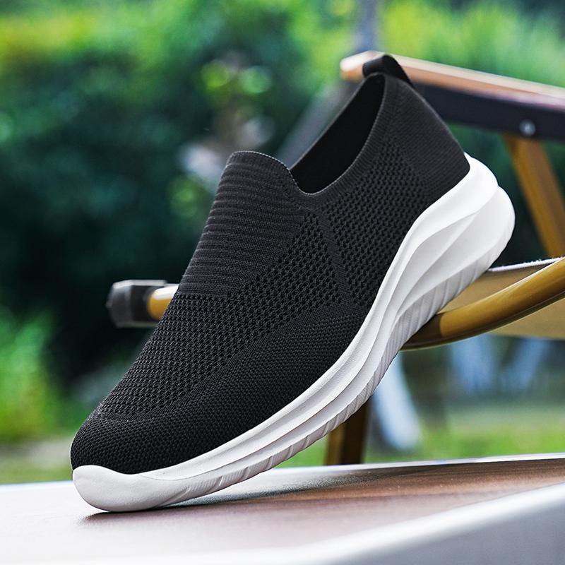 Walking Shoes Men's Sock Sneakers Lightweight Comfy Breathable Slip On Male Casual Pull-on Daily Shoes Men Anti-slip Shoes