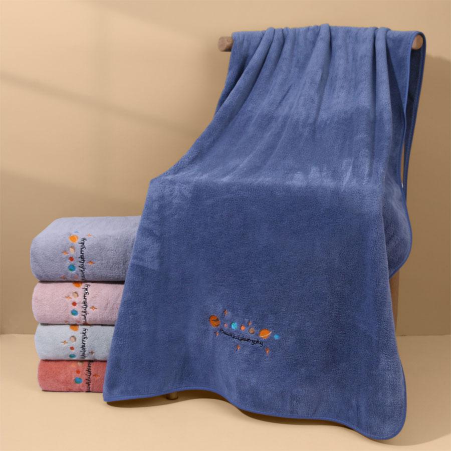 Coral Fleece Bath Towel with Embroidered Logo Thickened Soft Cotton Home Use Non-Shedding Hair Large Bath Towel