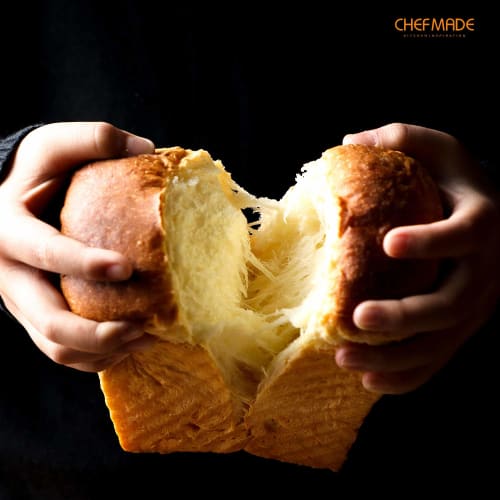 CHEFMADE Bread Pan, High-Heat Conduction Bread Pan with Lid, Ripple-Shaped Bread Bakeware, Non-Stick Bread Case