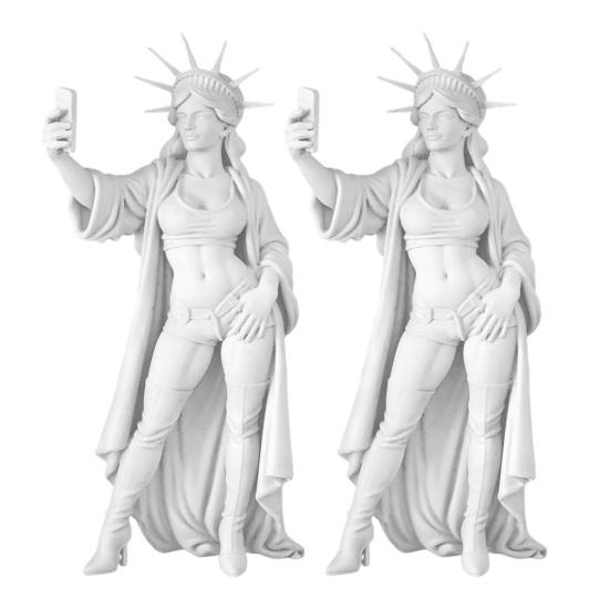 Sexy Statue of Liberty Modern Lady Liberty Selfie Sculpture 250th Anniversary Collectible Liberty Goddess Figurine for Living Room Table New York City