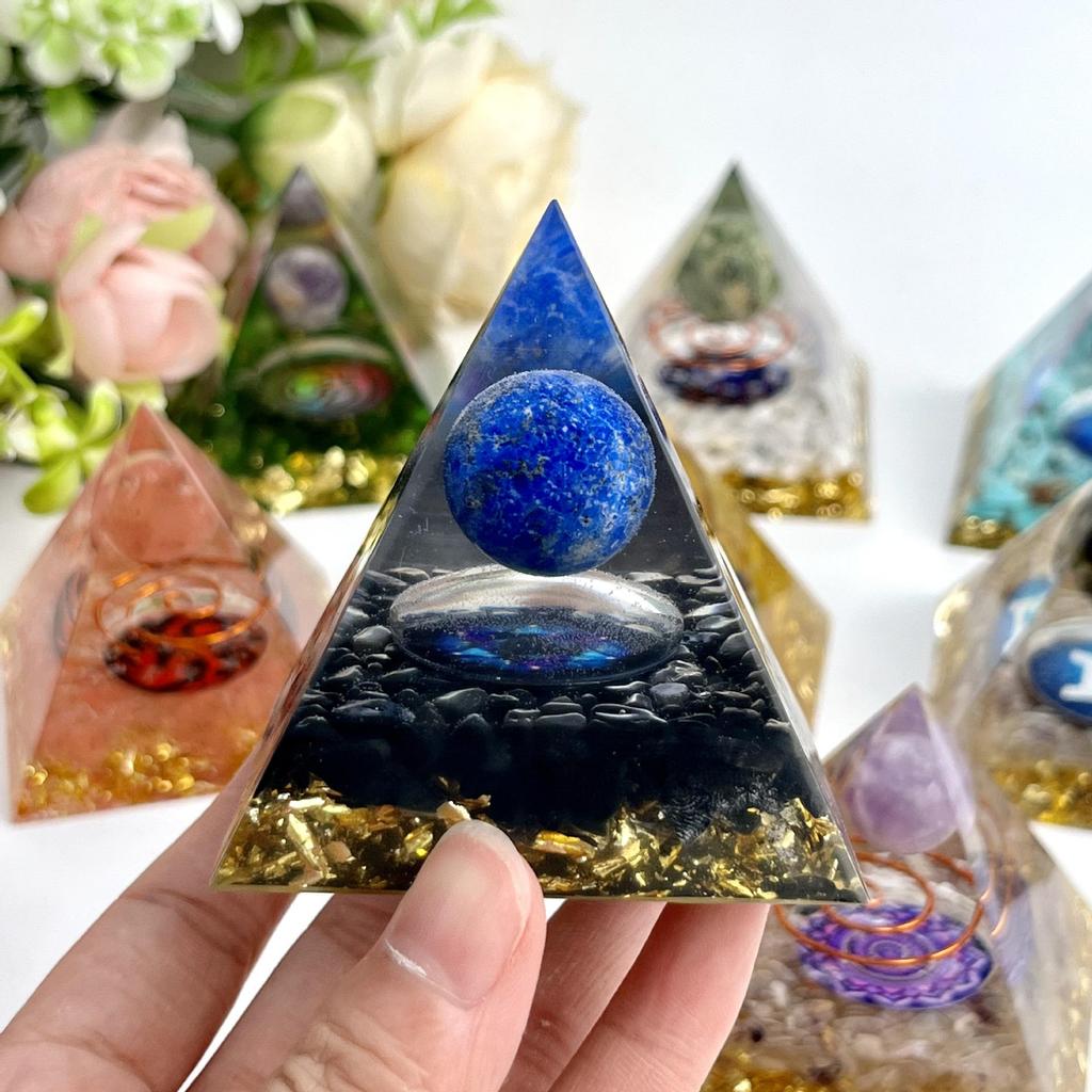 High-Quality Crystal Resin Pyramid Ornaments for Home Decoration
