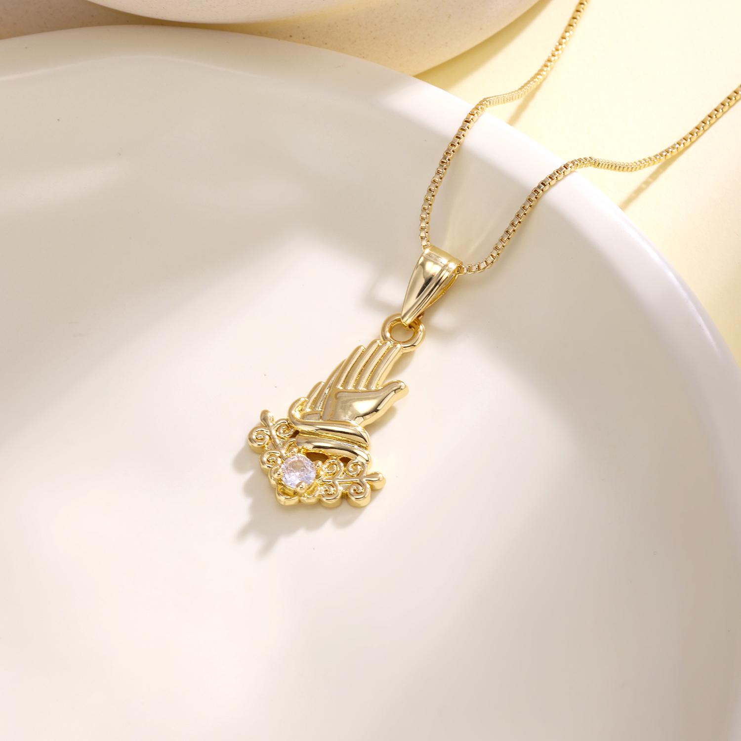 

Nidin New Arrival Hand Shaped Pendant Necklaces Zirconia Red Enamel Heart Fashion Boho Hamsa Fatima Jewelry For Women Party Gift