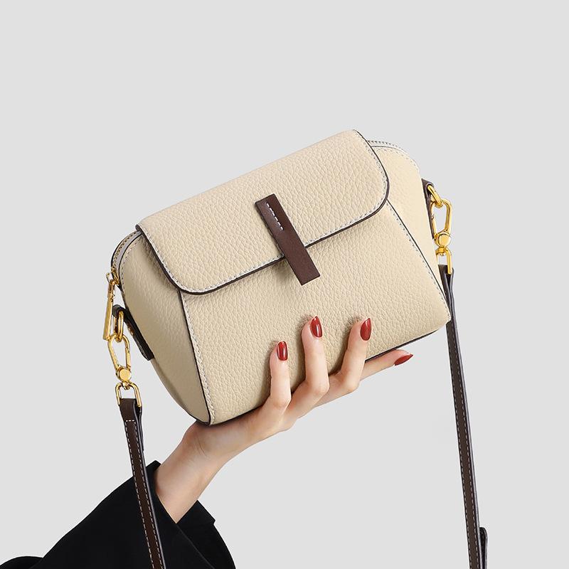 

Маленькая квадратная сумка, сумка через плечо, новая кожаная сумка, модная сумка кроссбоди, весенне-летняя универсальная маленькая сумка, женская сумка