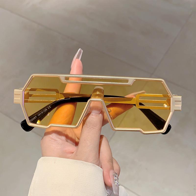 

Модные панк мужские солнцезащитные очки Высококачественный металл Брендовые солнцезащитные очки Оверсайз Женские солнцезащитные очки для путешествий Вождения as picture shows