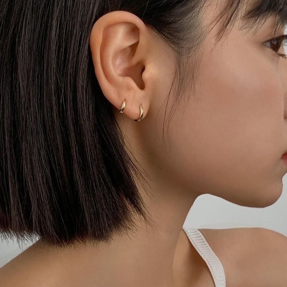 4 pairs Light Luxury Small Hoop Earrings Minimalist Earrings Set Stainless Steel Earrings  Wedding