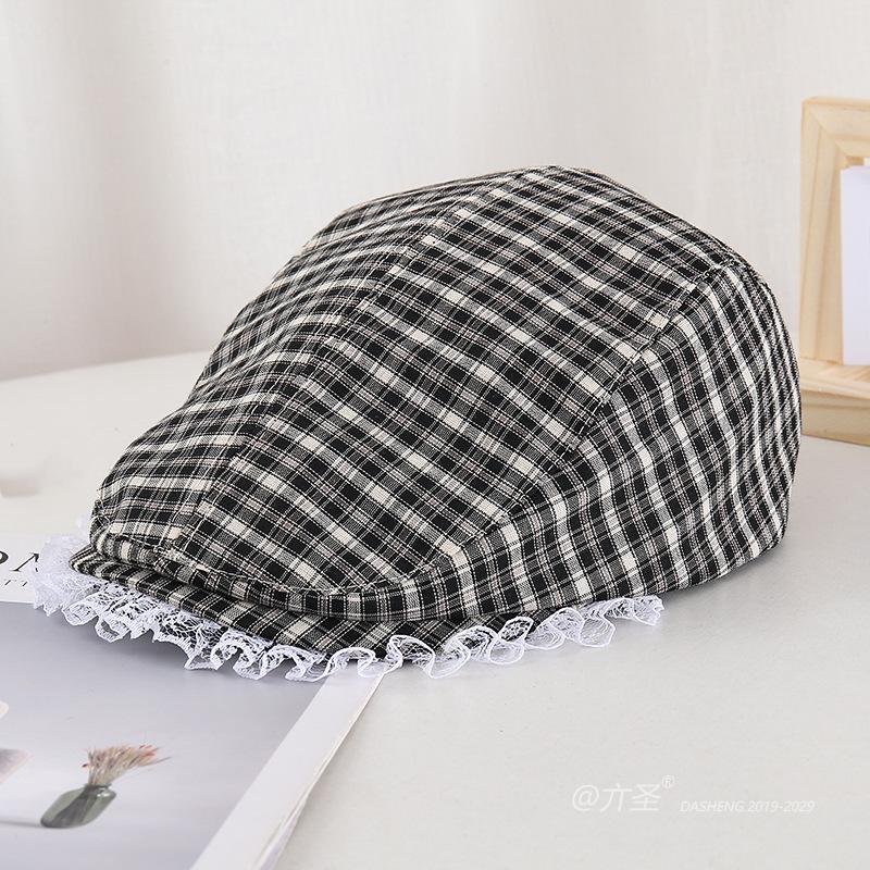 

Универсальная клетчатая шляпа с узором «вперед» для женщин, милая сестренка, кружевная корейская версия, кепка с изображением лица, маленький козырек от солнца, бант, повседневный берет M 56-58cm чёрный