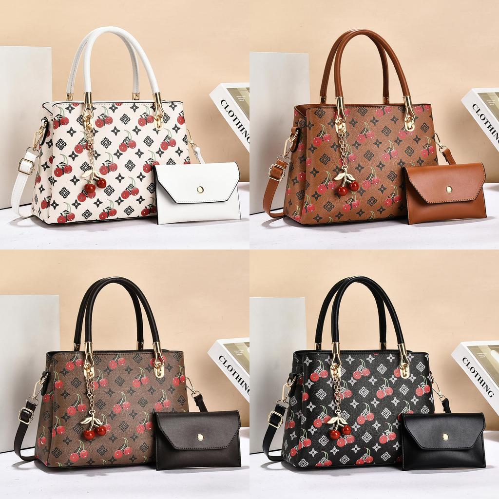 Classic Large Capacity Pu Handbag For Casual Travel And Daily Use
