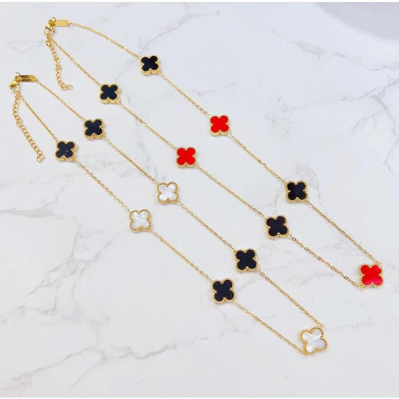 Lucky Four Leaf Grass High Grade Titanium Steel Necklace