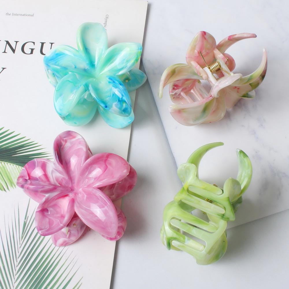 Tropical Flower Hair Claw Clips Hawaiian Plumeria Hair Accessories for Thick and Thin Hair Large Beach Hair Clips for Women Girl