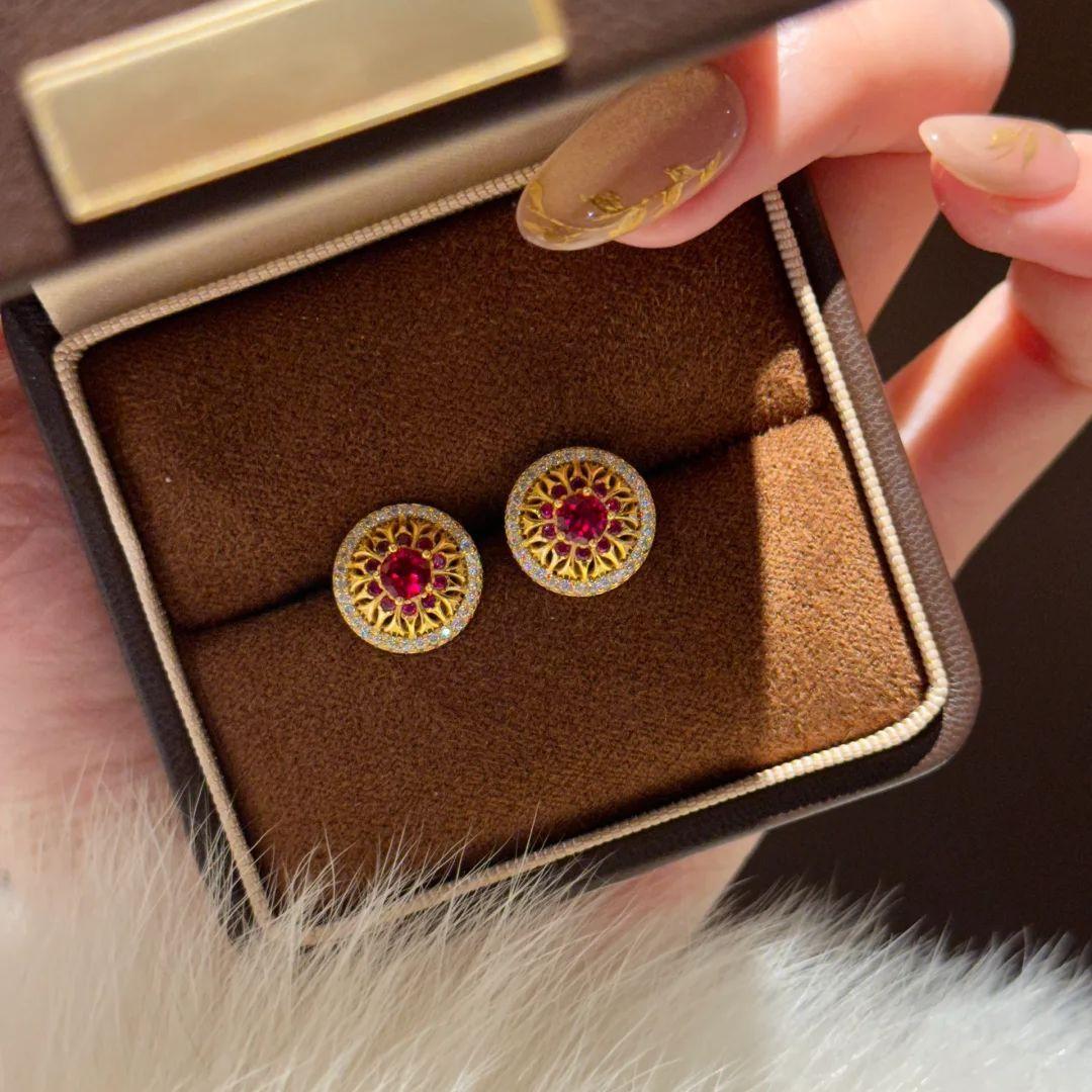 

Retro Exquisite Round Red Cubic Zircon Gold Color Stud Earrings Inlaid Small Cz Party Birthday Ear Accessories Jewelry For Women