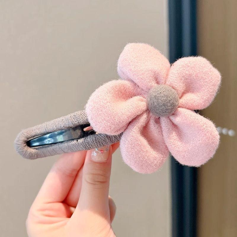 2024 High-End Retro Floral Korean Claw Clip for Women - Duckbill Style for Elegant Updo