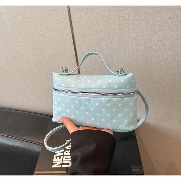 Retro Sweetheart Polka Dot Crossbody Bag: Elegant Korean Style, Versatile Commuter Shoulder Bag