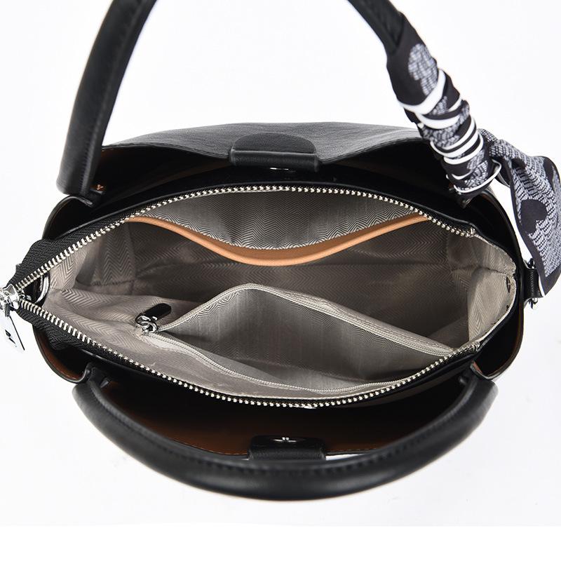 2024 Women's High-End Portable Bucket Messenger Bag