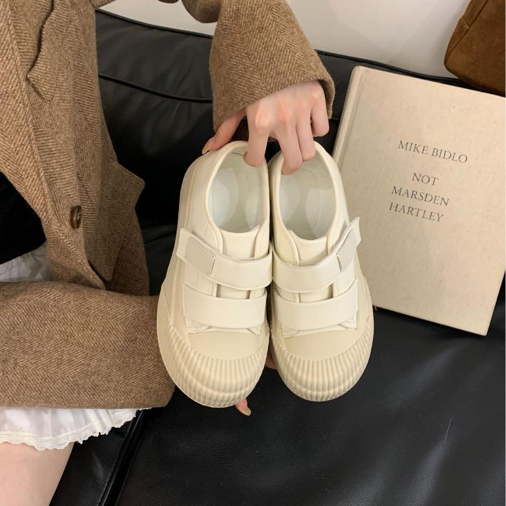 2025 Autumn and Winter New Soft Cute~ Big Round Head Velcro Biscuits Leather Platform Casual Shoes Women's Little White Shoe Board