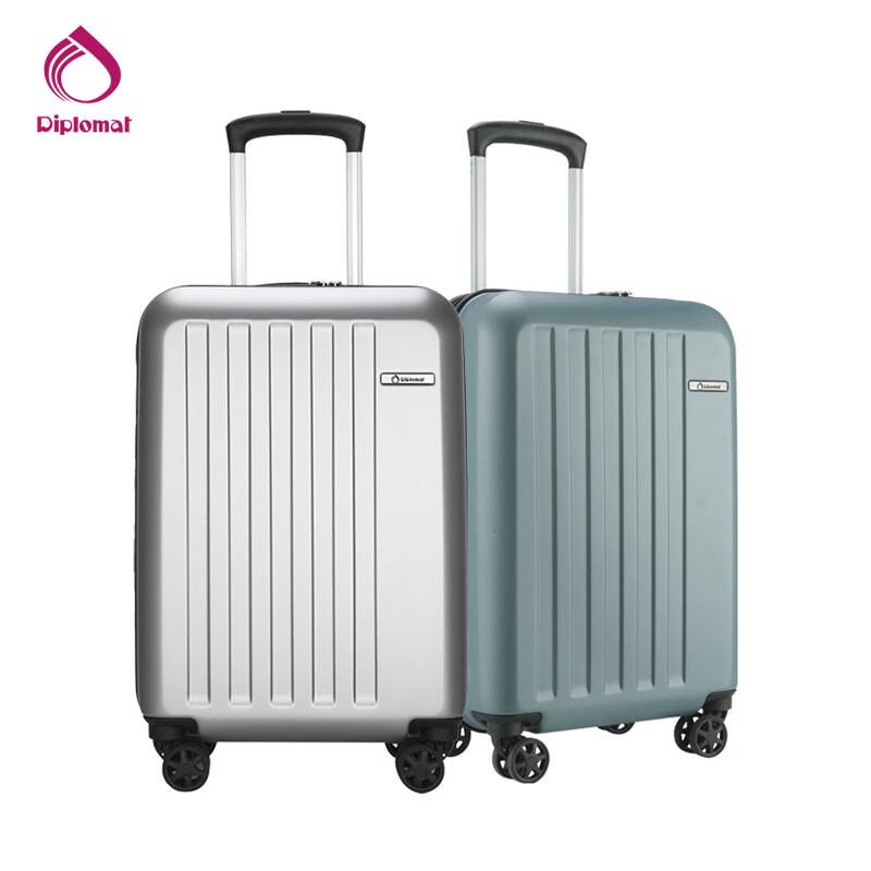 Diplomat DS-13051 20-inch Hardside Spinner Luggage