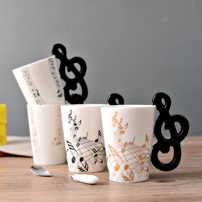 Kubki ceramiczne Kubek gitarowy Instrument muzyczny Kształty nut muzycznych Kubki do kawy Mleko Filiżanki do herbaty do narzędzi kuchennych