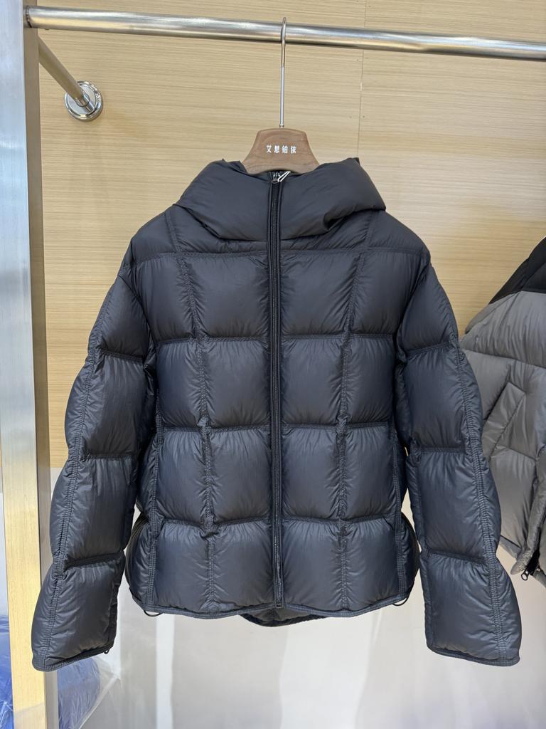 Winter New Hooded Down Jacket Women's Short Fashion White Duck Down Loose Puffs Thickened Bread Jacket