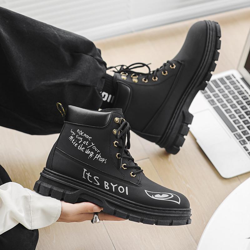 Nowe modne jesienne i zimowe męskie wysokie buty Martin dla studentów, mężczyzn i chłopców, modne buty robocze z miękką podeszwą, ochrona pracy, trampki Martin