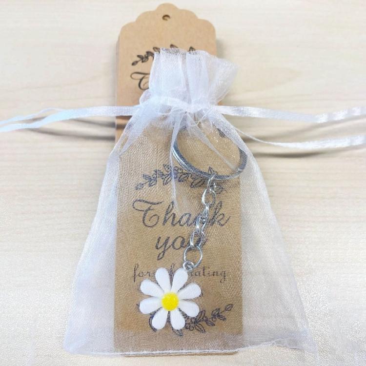 30 Set Daisys Flower Key Rings with Thank You Card and Organza Bag Stylish Party Favors Handmade Keyrings Ornament