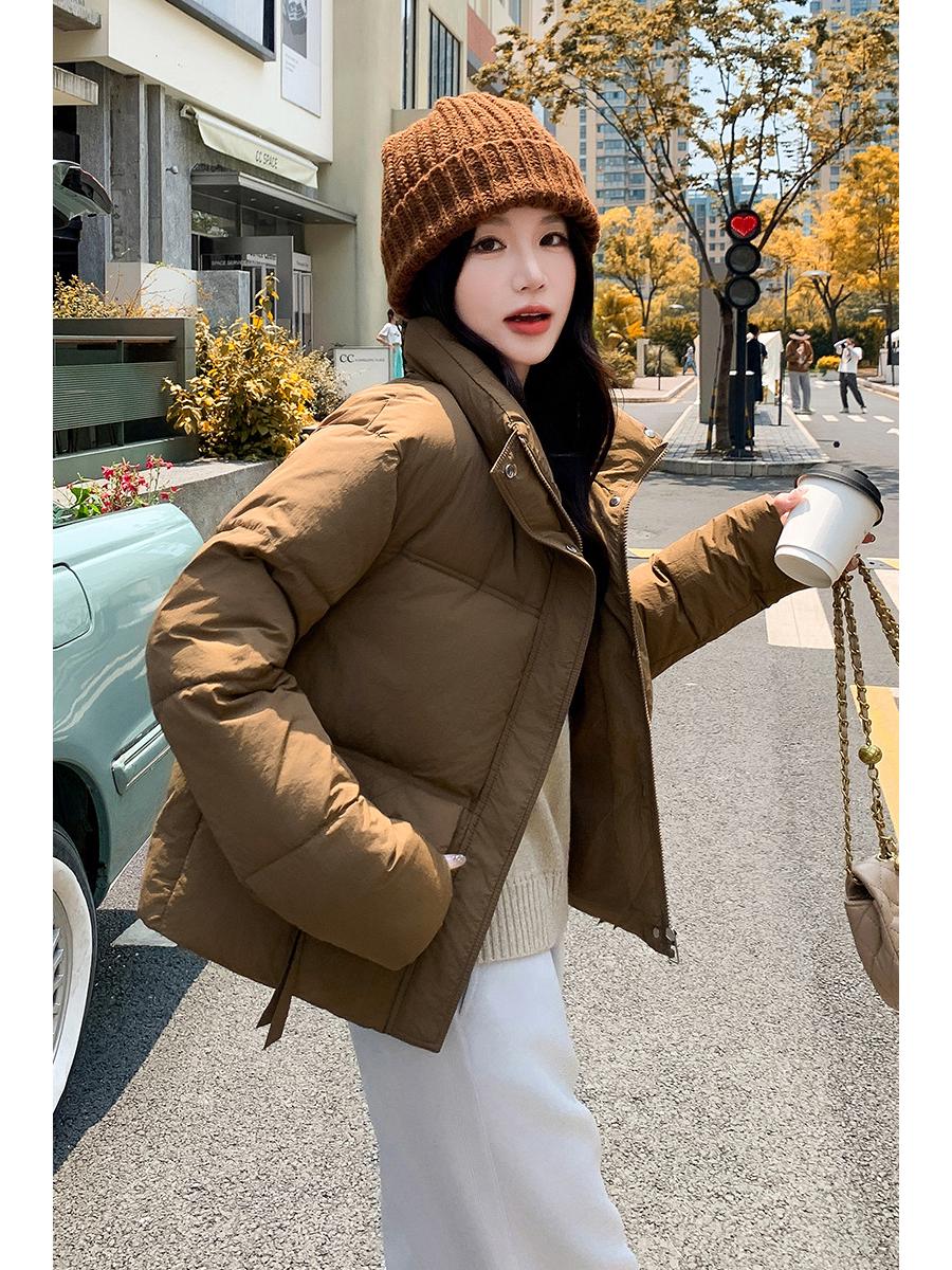 

Women s Minimalist Cotton Stand-Up Collar Short Jacket with Diagonal Zipper - Thick, Trendy, and Warm L (110-125 lbs) кавовий