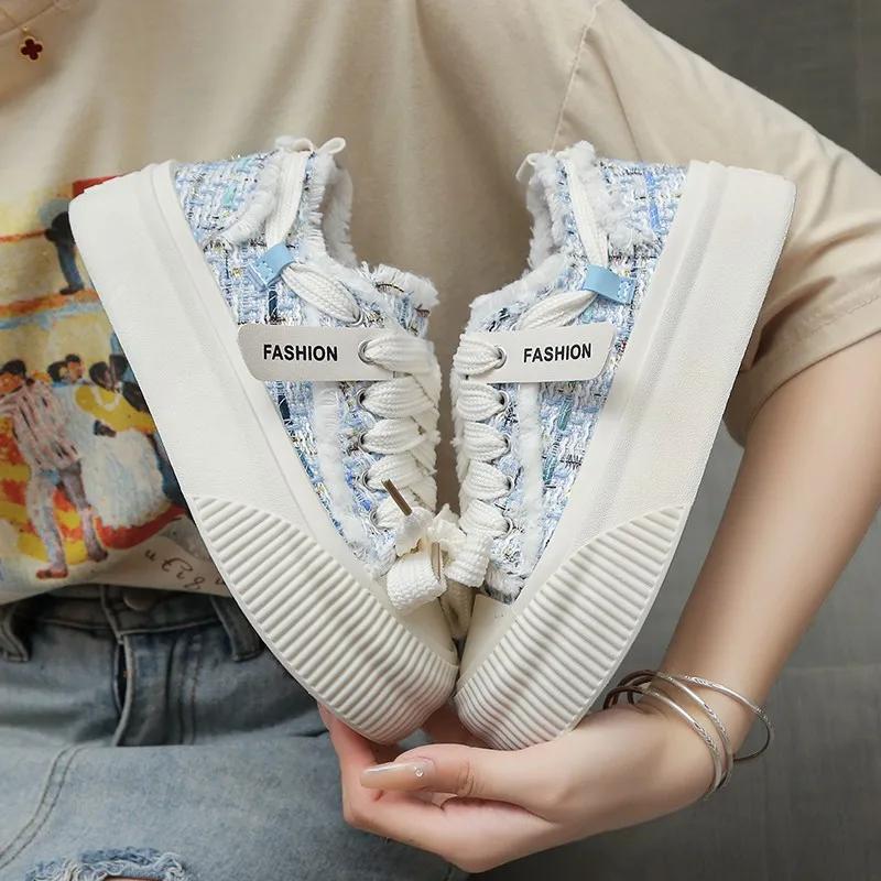 Casual Small White Shoes Women  Autumn and Winter New Fashion Thick Sole Big Head Bread Shoes Canvas Board Shoes