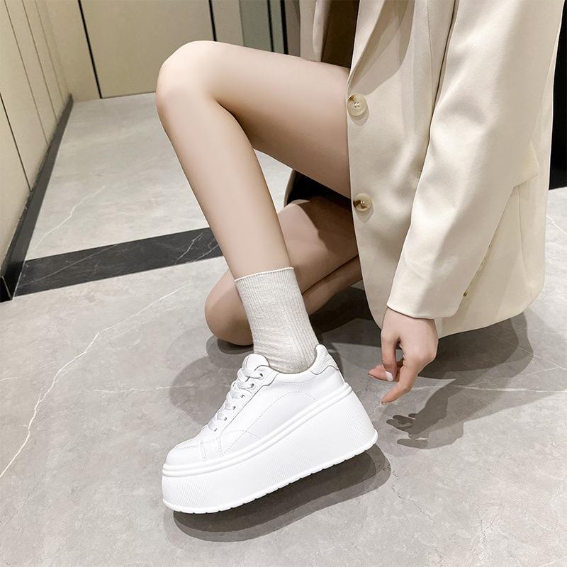 thick-soled little white shoes women's spring new casual sports muffin shoes, small height-increasing lace-up women's board shoes