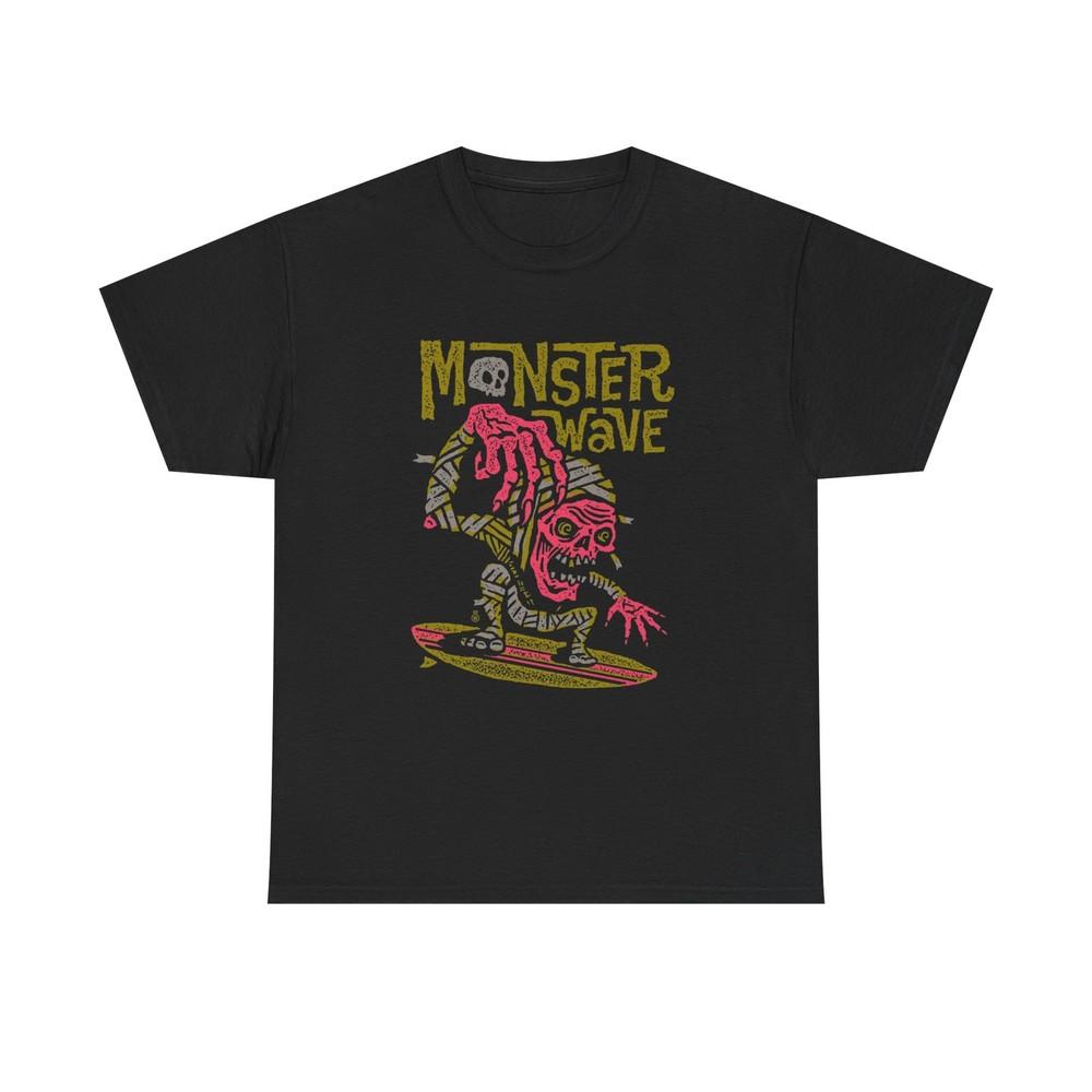 Monster Wave Surfing Graphic TShirt Comfy Cotton Tee Brand NEW Unisex T-Shirt L