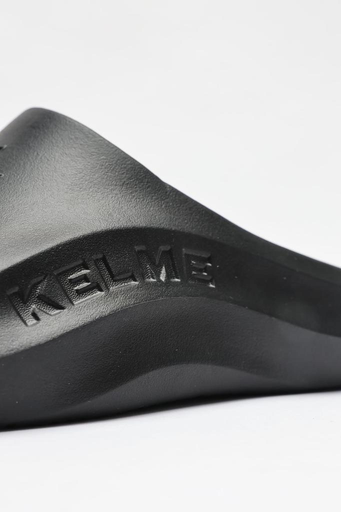 Kelme Hausschuhe, Fußball/Basketball Anti-Rutsch Sandalen, Outdoor/Strandschuhe, Fußgewölbestützung, Stoßdämpfung, Dicke Sohle, Unisex