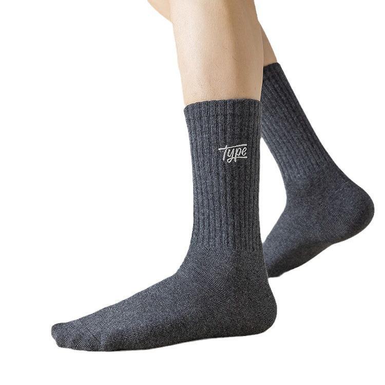 Women's Sweat-Absorbent & Deodorizing Korean Mid-High Socks - Trendy Solid Colors & Lettering, Versatile for Sports & Couples