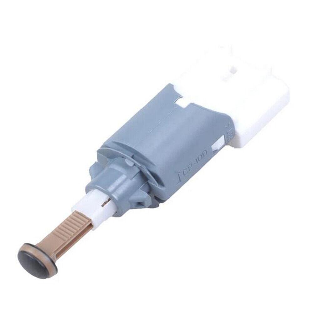 Brake Light Switch For Nissan NV400 Vauxhall Opel Movano Renault Clio 2532000Q0A