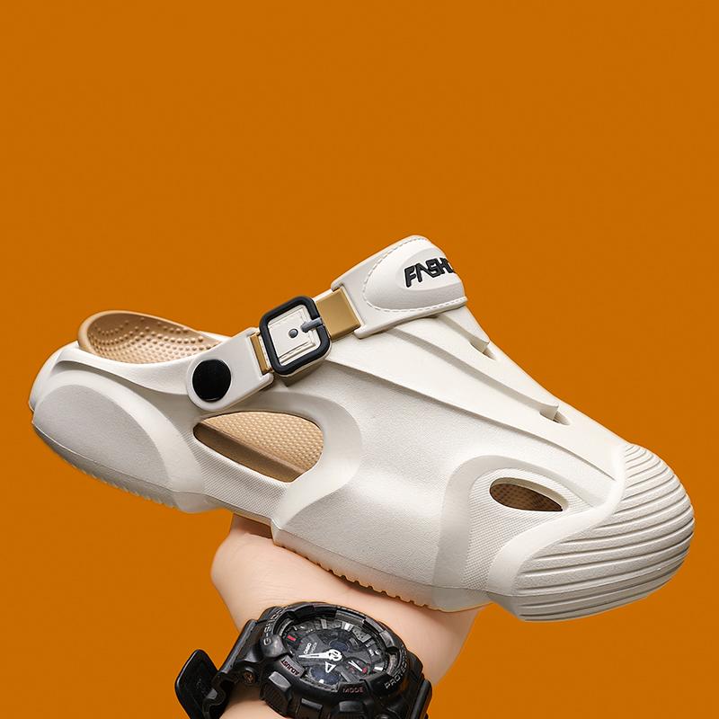 Summer Men Clogs Sandals Summer EVA Thick Garden Shoes Men's Soft Soles Sandals Men Fashion Outdoor Antiskid Sole Beach Slippers