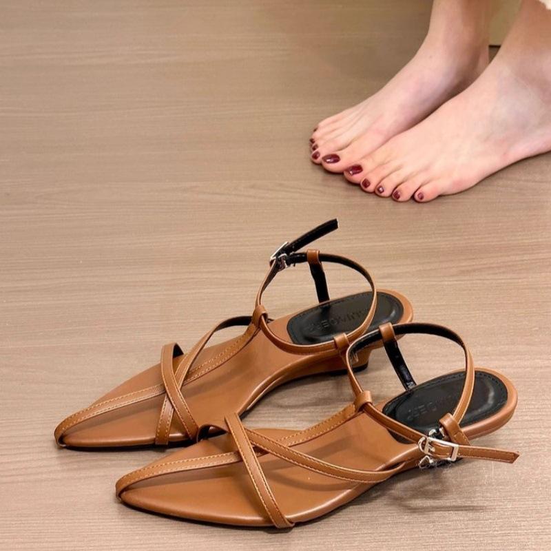 

2025 new retro cross strap Roman sandals women s summer wear French small wedge heel shoes fashion pointed sandals 40 коричневый