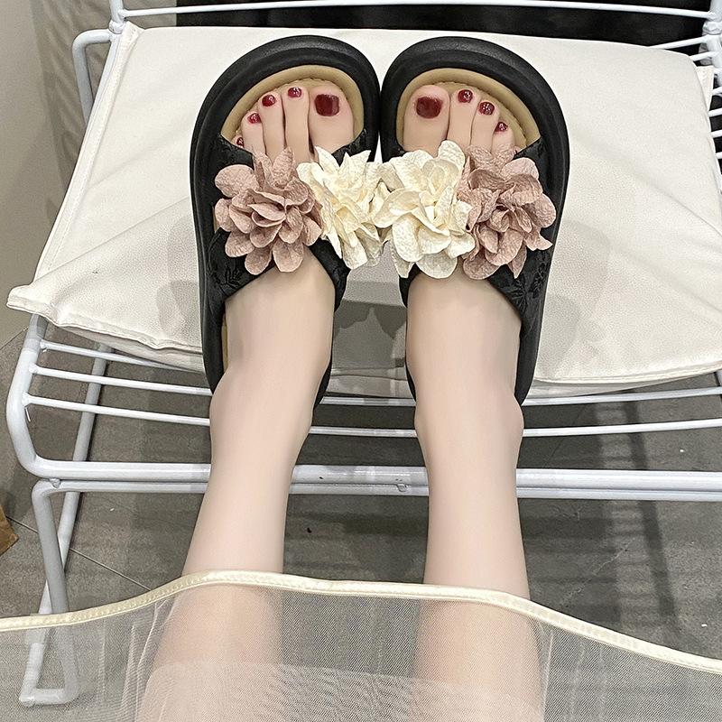 Two-color Flower Platform Slippers Women's Summer New Flat-bottomed Student Fashion Beach Cool Slippers