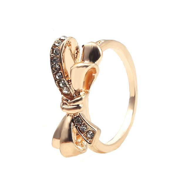 Anel Empilhável Cor Ouro Estilo Europeu Coroa Flor Anel de Dedo Para Mulheres Esposa Joia de Casamento Noivado Oferta Especial