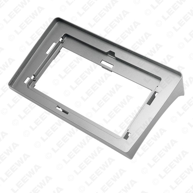 Toyota Hiace (2010-2018) 10.1" Android Navigation Kit Frame & Audio Panel