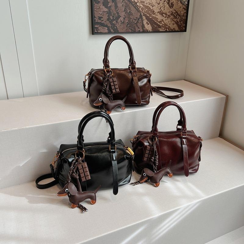 Autumn and winter retro handbag bag women's new trendy bowling bag simple shoulder crossbody pillow bag