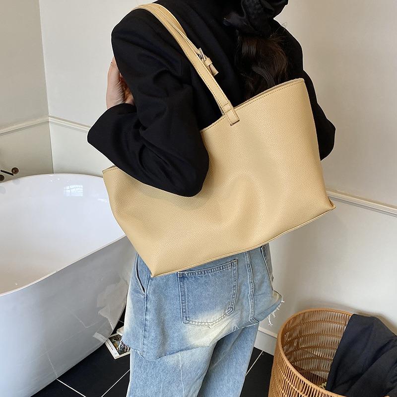 Shoulder bag large capacity women's summer texture new portable women's commuter tote bag