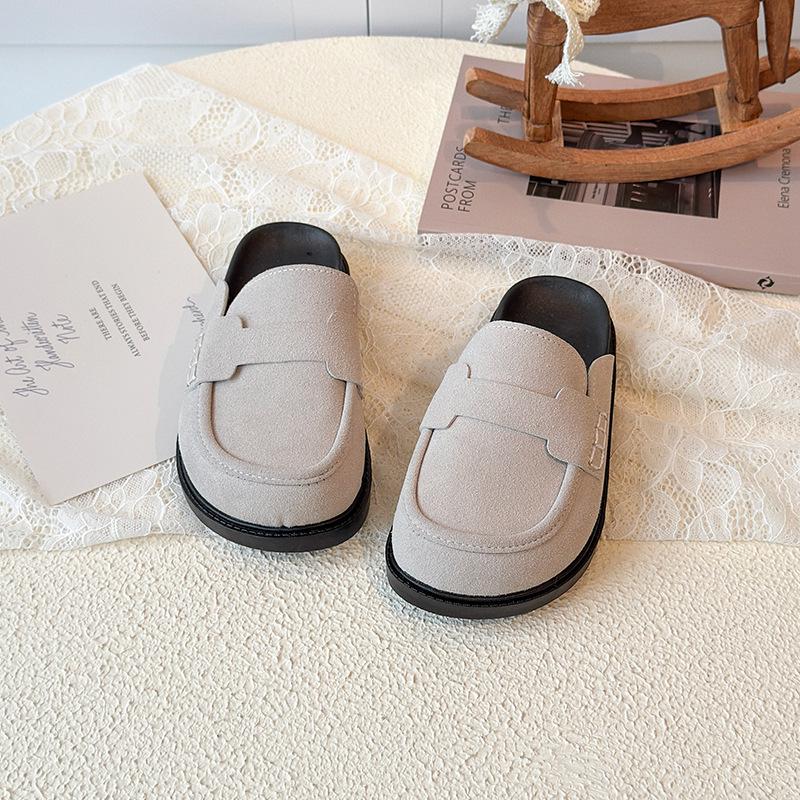 2025 Kids' Non-Slip Soft Sole Closed-Toe Sandals – Comfortable Outdoor Slippers for Girls