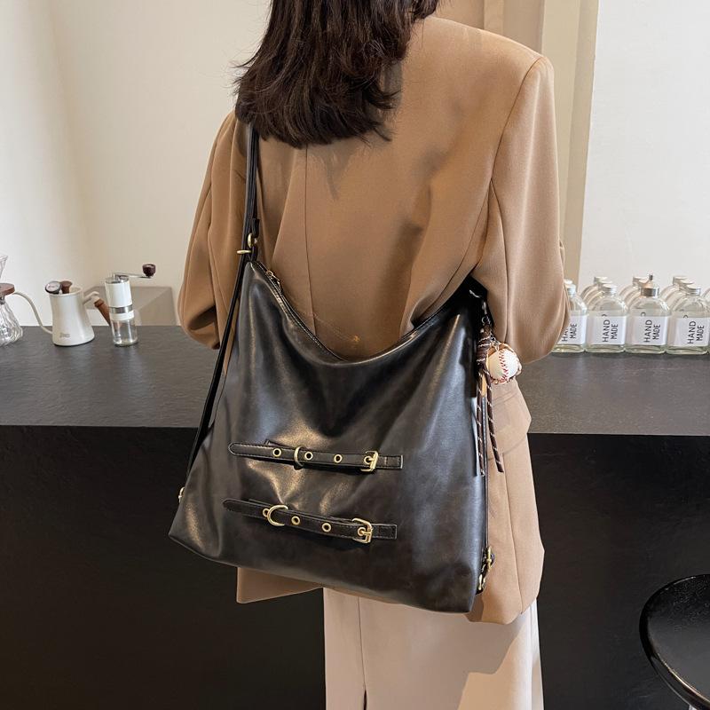 Casual commuting retro large-capacity bag women's 2025 new autumn and winter backpack tote bag