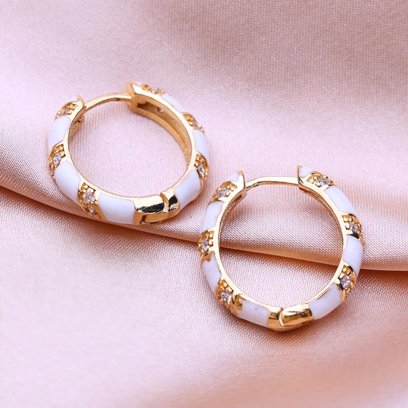 KNIKOO Kadınlar İçin Yuvarlak Klipsli Küpeler Moda Çember Küpeler Takı Düğün Partisi Hediyeleri İçin Kübik Zirkonyum CZ Küpeler