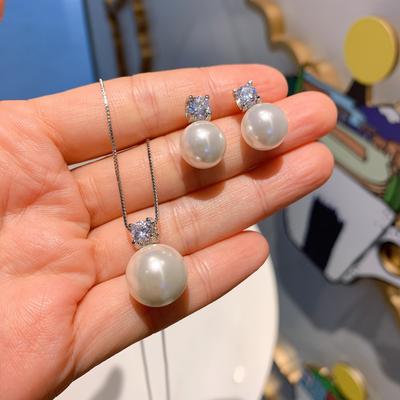 Douyin Australian Fritillary Pearl Necklace Pendant Earrings Female Fritillary Wind Pearl Necklace Earrings