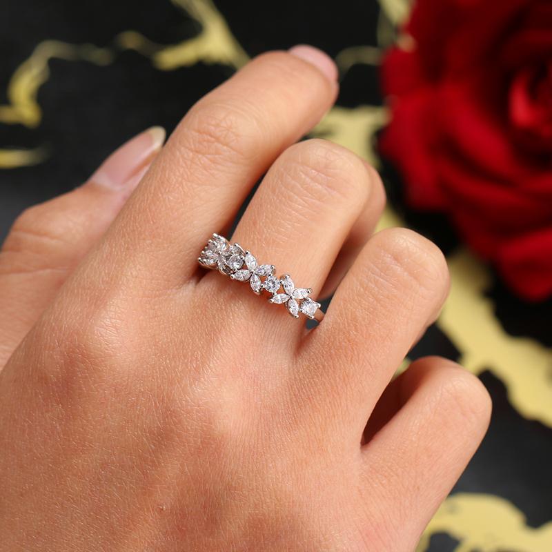 Emmaya Ingenious Flowers Shape Noble Design Ring For Female Aaa Zirconia Fashion Jewelry Banquet Charming Attractive Gift